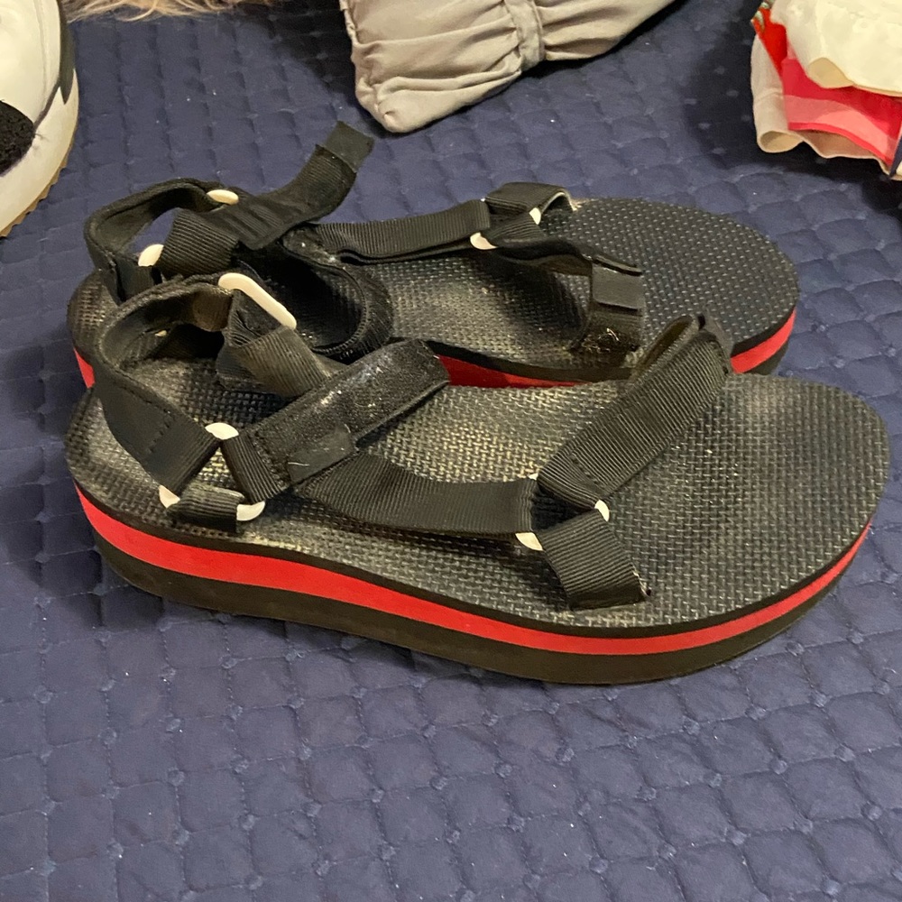 Teva flatforms
